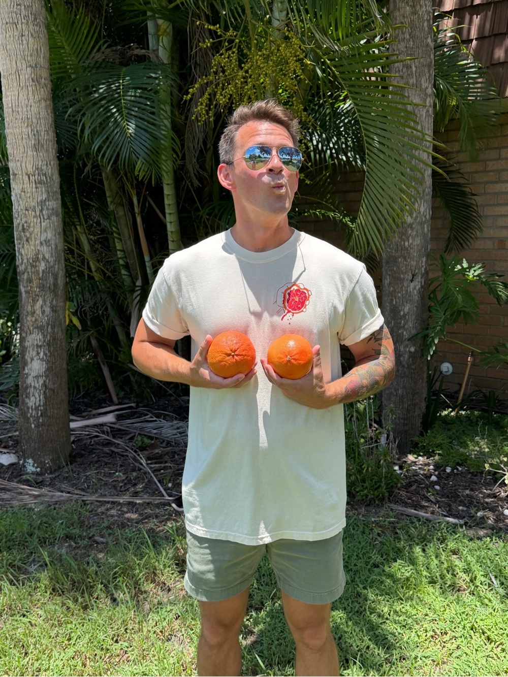 Nice and Juicy - Alopex Goods Tee - Ivory/Grapefruit - Picture 5 of 6